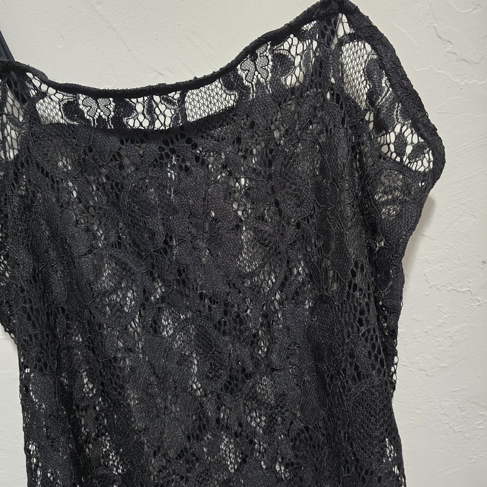 Out From Under Urban Outfitters Black Lace Sheer Crop Cami Tank Top Size S Goth - Picture 2 of 7